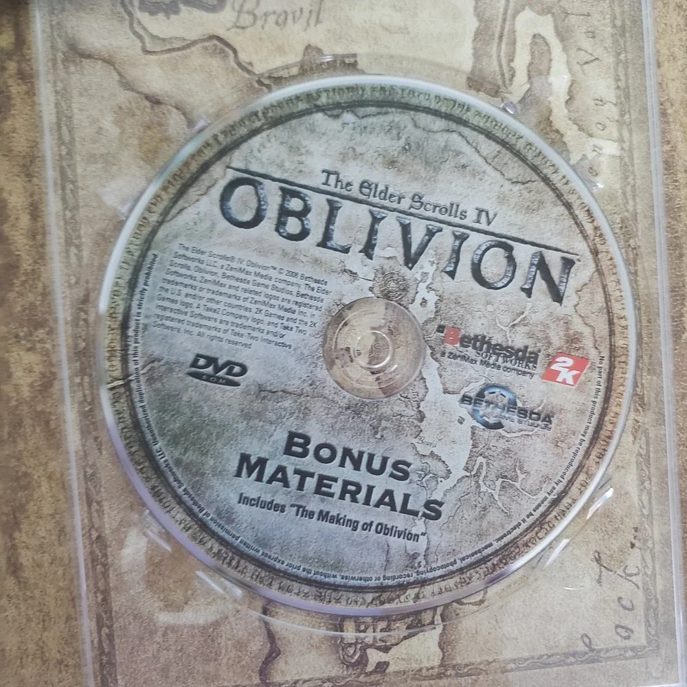 The Elder‎ Scrolls IV Oblivion Collector's Edition PC Game Bonus DVD Book Map
